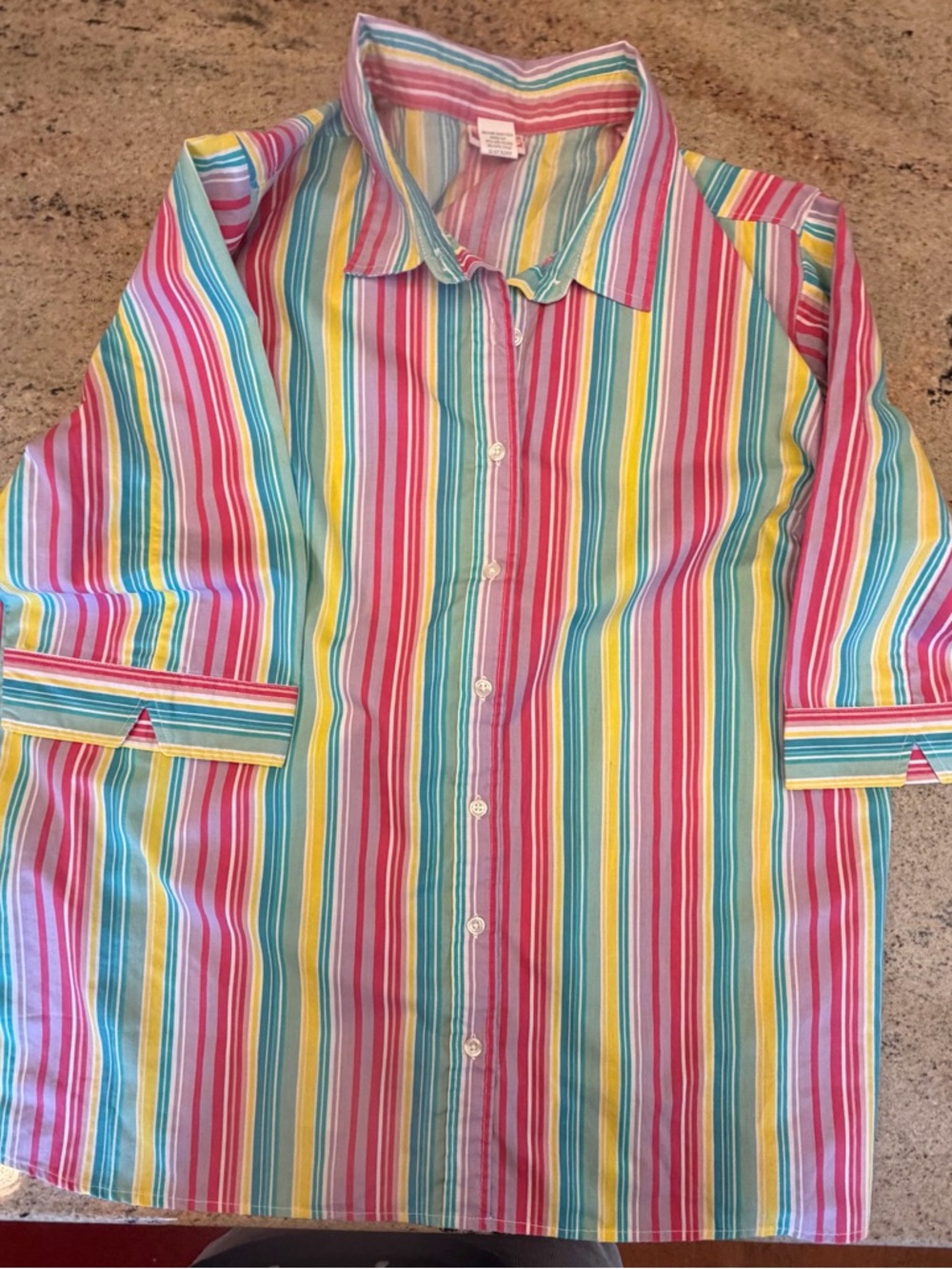 Amer. Sweetheart Size XL
Multi Colored Striped Short Sleeve Cotton Blend Blouse